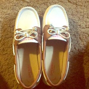 Sperry sparkle shoes. (size 6 BIG kids)